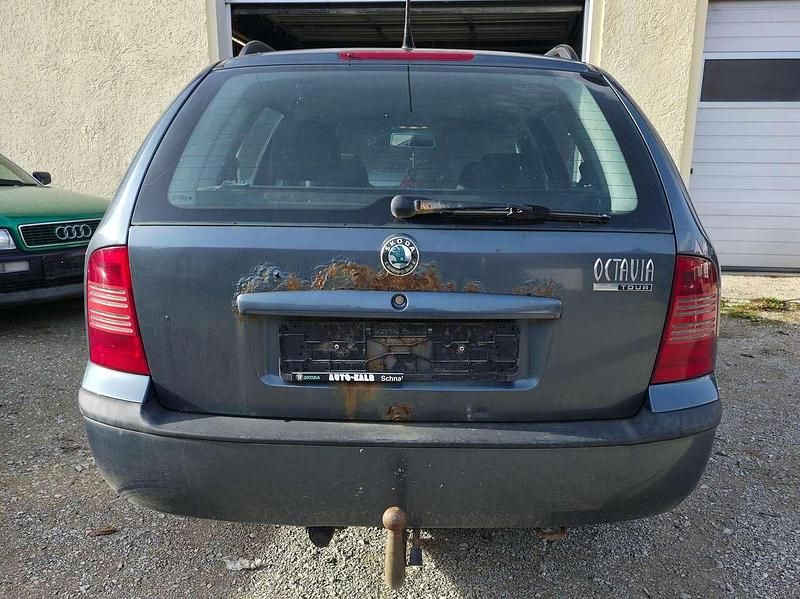 Gebraucht Skoda Octavia Tour 101 PS (74 kW) 2006 Blau Kombi