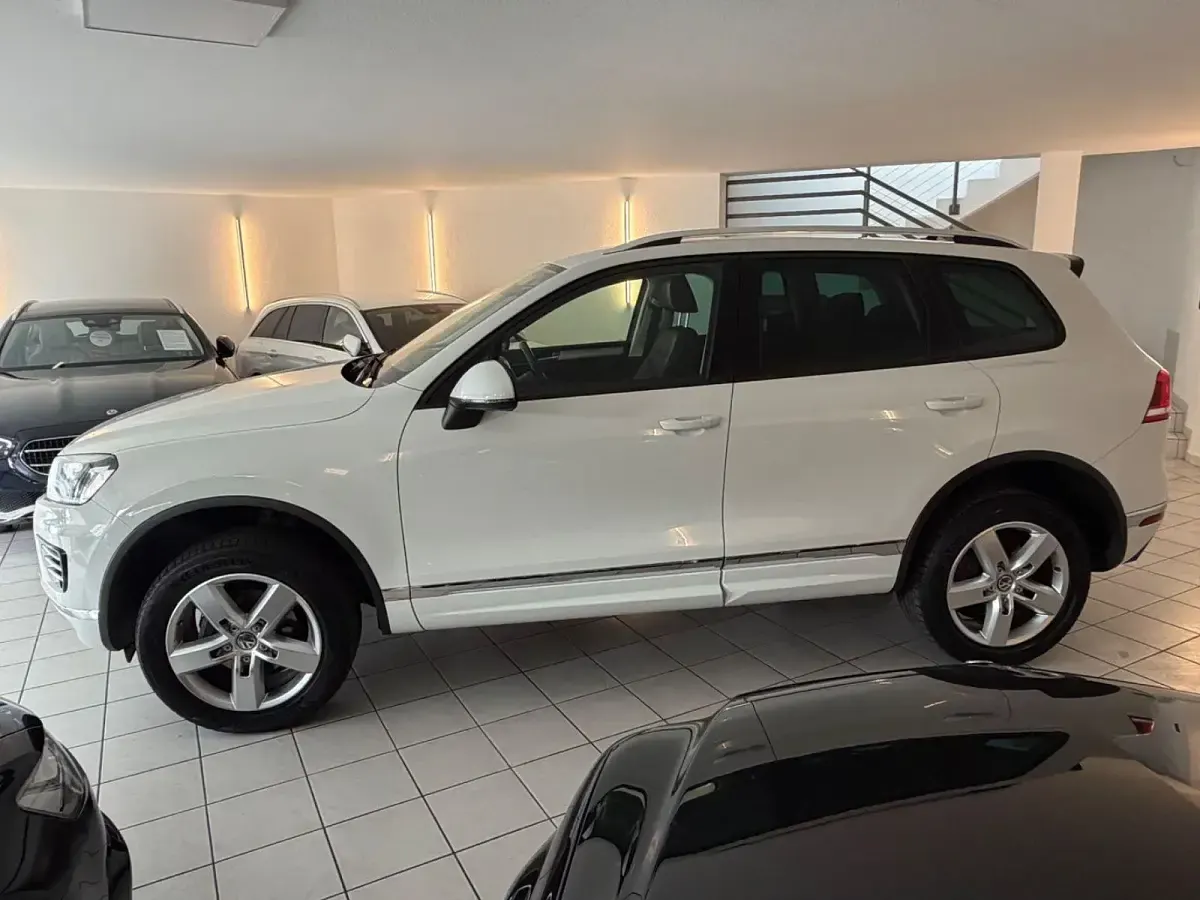 Używany VW Touareg Terrain Tech 262 KM (192 kW) 2016 Biały SUV