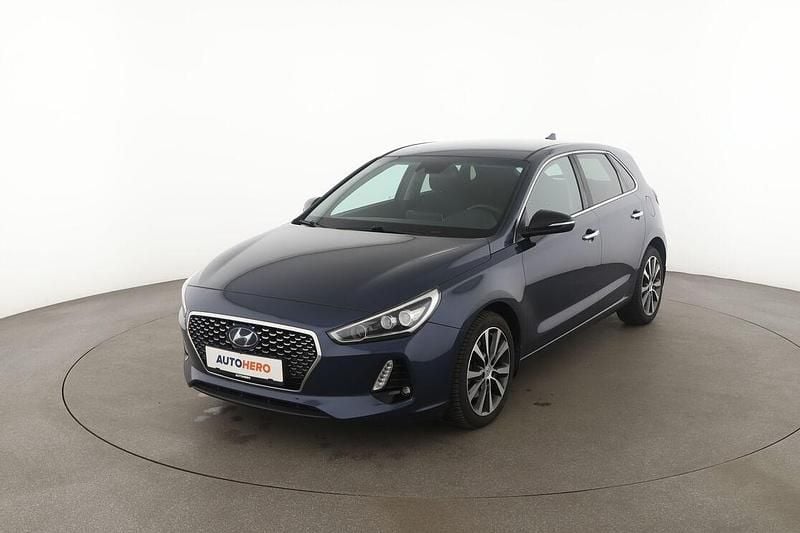 Blau Gebraucht 2017 Hyundai i30 Intro Edition Limousine | 13.650 € (Fairer Preis) - Bild 1/3