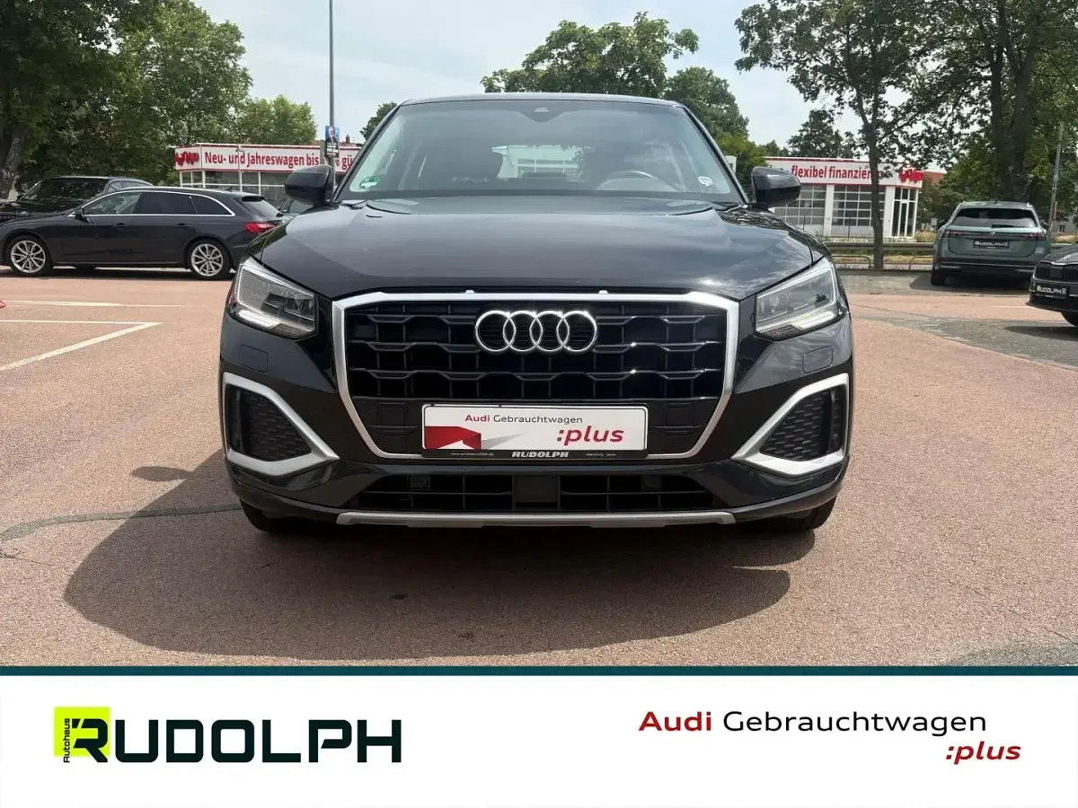 Gebraucht Audi Q2 Advanced Plus 150 PS (110 kW) 2021 Mythosschwarz SUV