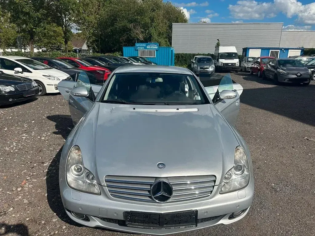 Gebraucht Mercedes CLS350 292 PS (214 kW) 2007 Silber Limousine
