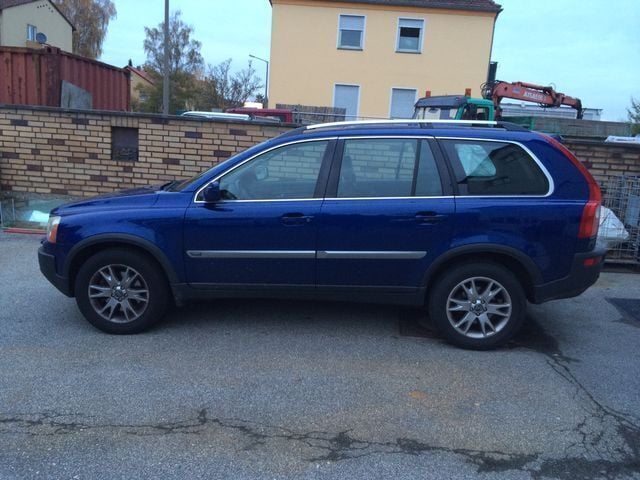 Blau metallic Gebraucht 2005 Volvo XC90 Ocean Race SUV | 15.470 € - Bild 1/4