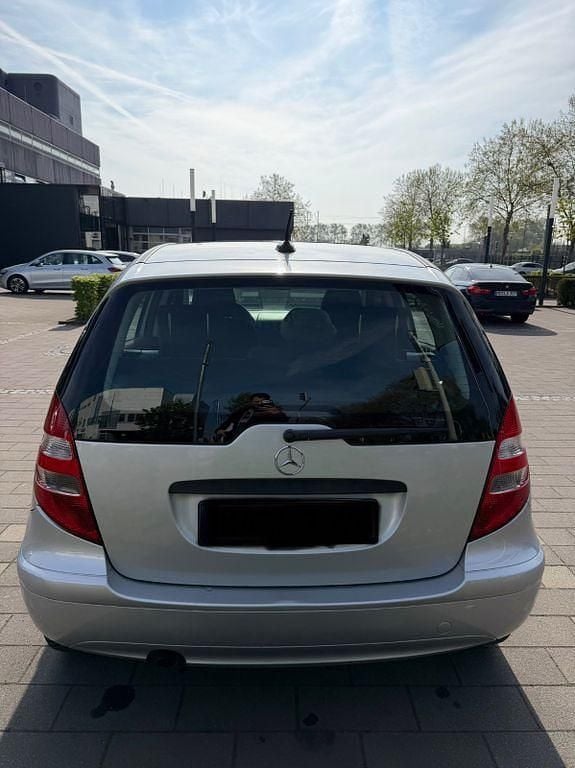 Gebraucht Mercedes A150 Classic 95 PS (69 kW) 2007 Silber Limousine
