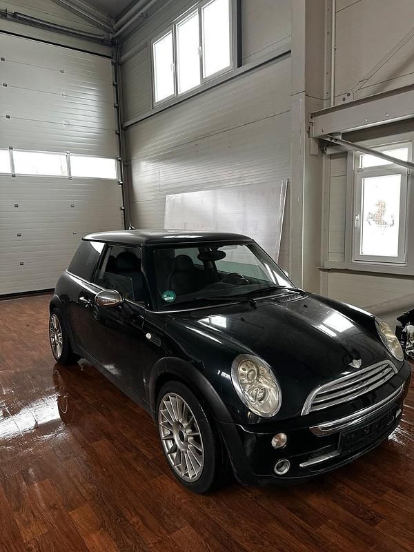 Schwarz Gebraucht 2006 Mini ONE Kleinwagen | 950 € (Superpreis) - Bild 1/4