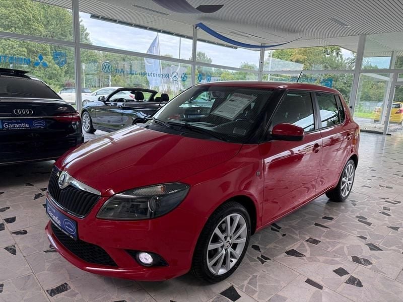 Rot Gebraucht 2014 Skoda Fabia SportLine Kleinwagen | 6.490 € (Etwas zu teuer) - Bild 1/4