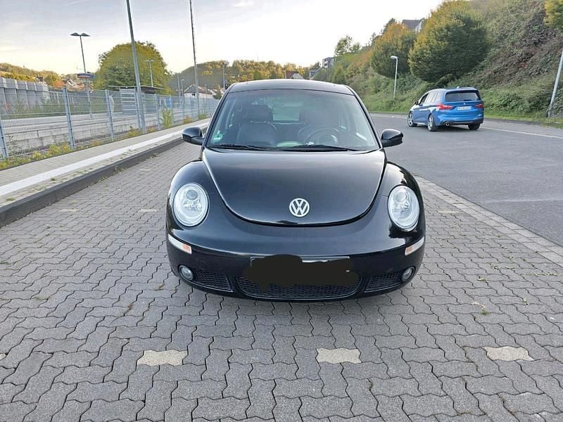 Schwarz Gebraucht 2008 VW Beetle Highline Kleinwagen | 4.950 € (Etwas zu teuer) - Bild 1/4