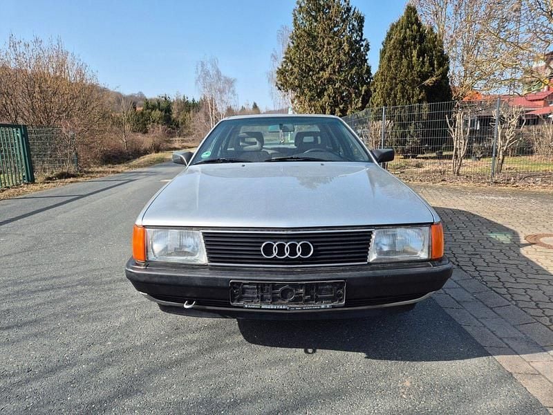 Gebraucht Audi 100 116 PS (85 kW) 1989 Silber Limousine