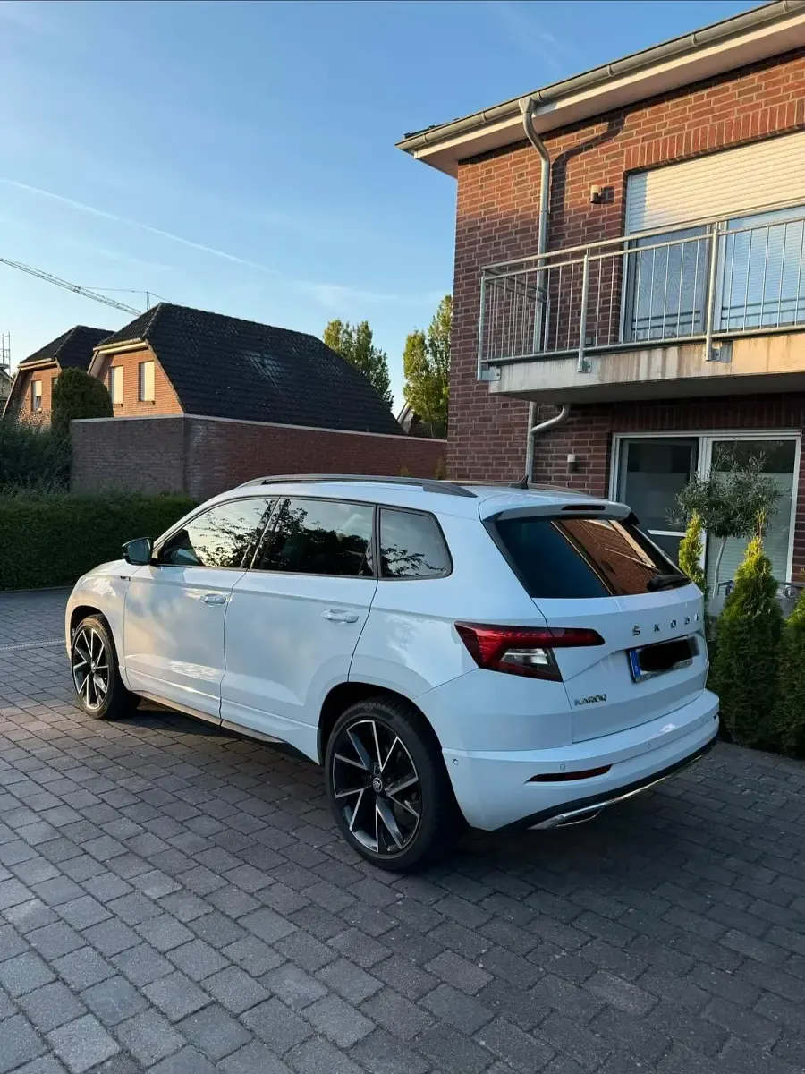 Gebraucht Skoda Karoq SportLine 190 PS (139 kW) 2019 Weiß SUV