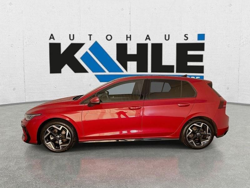 Gebraucht VW Golf VIII R-line 150 PS (110 kW) 2024 Rot Limousine