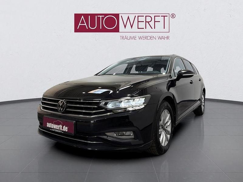 Gebraucht VW Passat Business 150 PS (110 kW) 2023 Deep black perleffekt metallic Kombi
