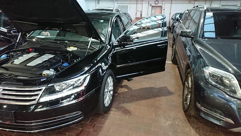 Gebraucht VW Phaeton 246 PS (180 kW) 2015 Schwarz Limousine