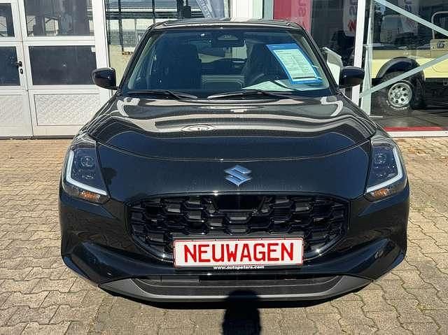 Gebraucht Suzuki Swift Comfort 83 PS (61 kW) 2025 Super black pearl metallic Kleinwagen