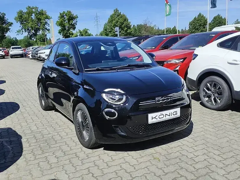 Second-hand Fiat 500e 86 kW (118 CP) 2023 Negru Berlinǎ