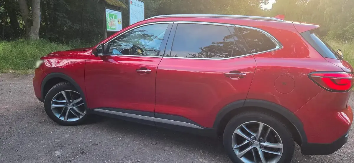 Gebraucht MG EHS Luxury 258 PS (189 kW) 2022 Rot SUV