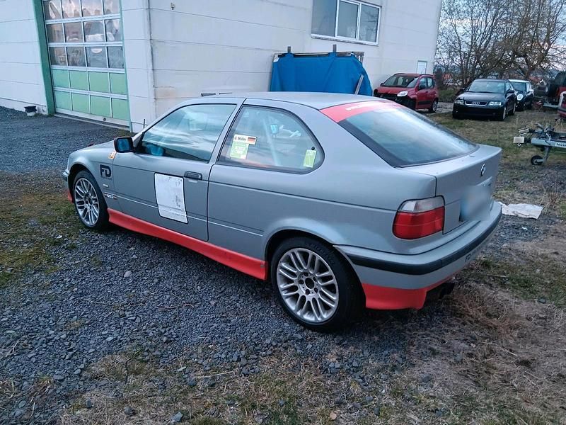 Gebraucht BMW 323 170 PS (125 kW) 1998 Grau Coupé