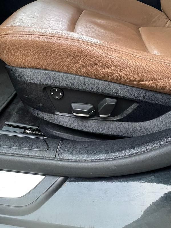 Second-hand BMW 730 245 CP (180 kW) 2009 Negru Berlinǎ