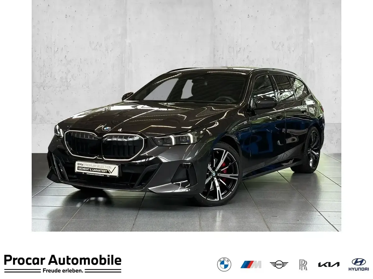 Gebraucht BMW 520 M Sport 197 PS (144 kW) 2024 Kombi