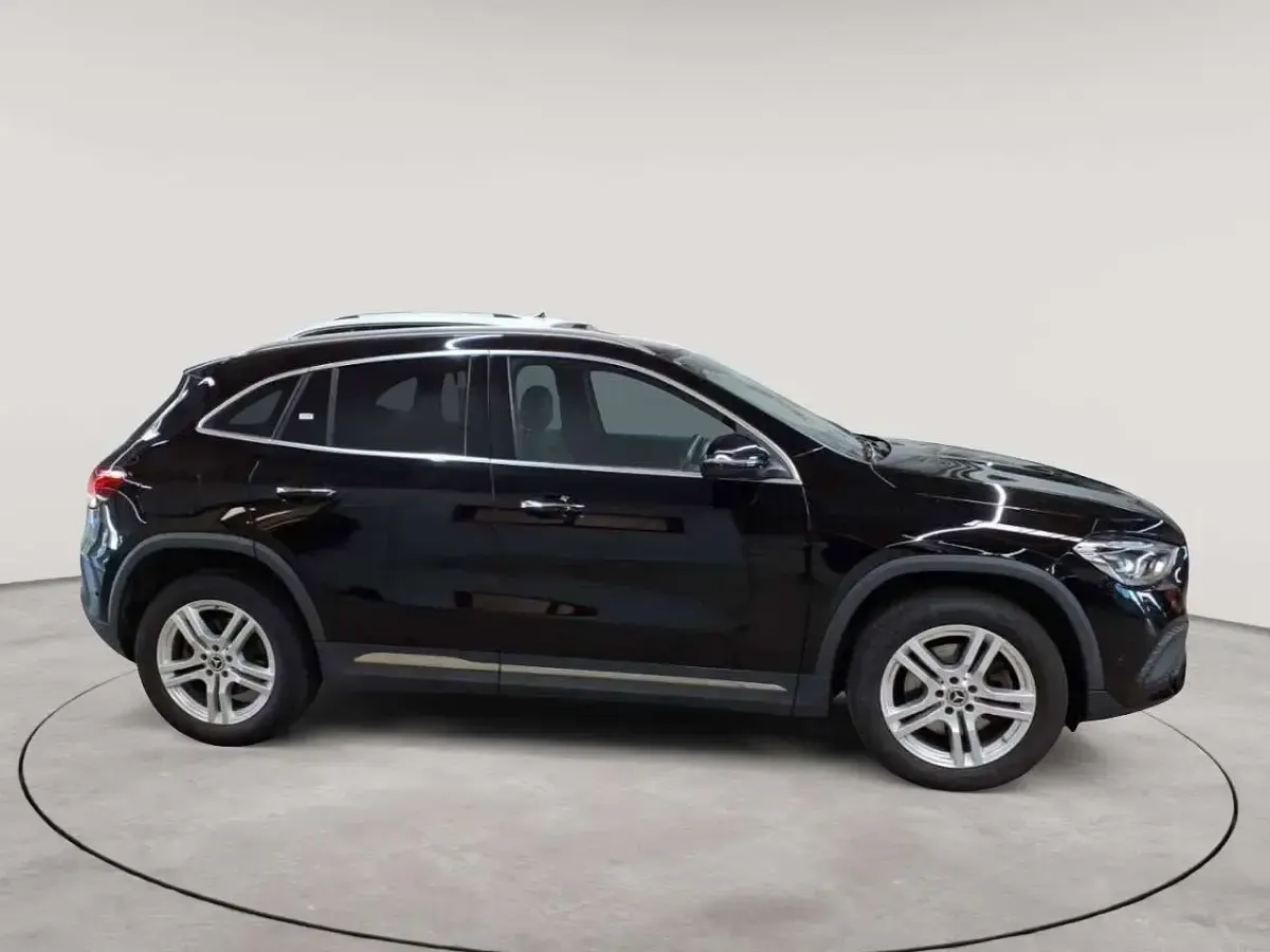 Gebraucht Mercedes GLA250 Progressive 160 PS (117 kW) 2021 Nachtschwarz SUV