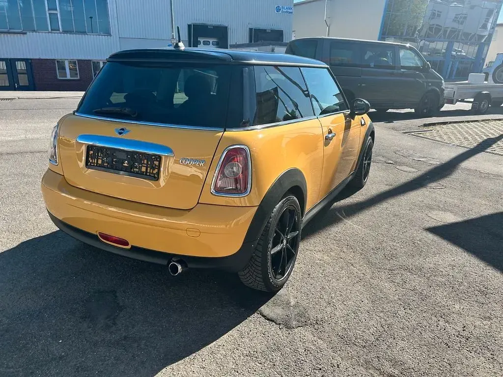 Usata Mini Cooper 120 CV (88 kW) 2007 Giallo Utilitaria