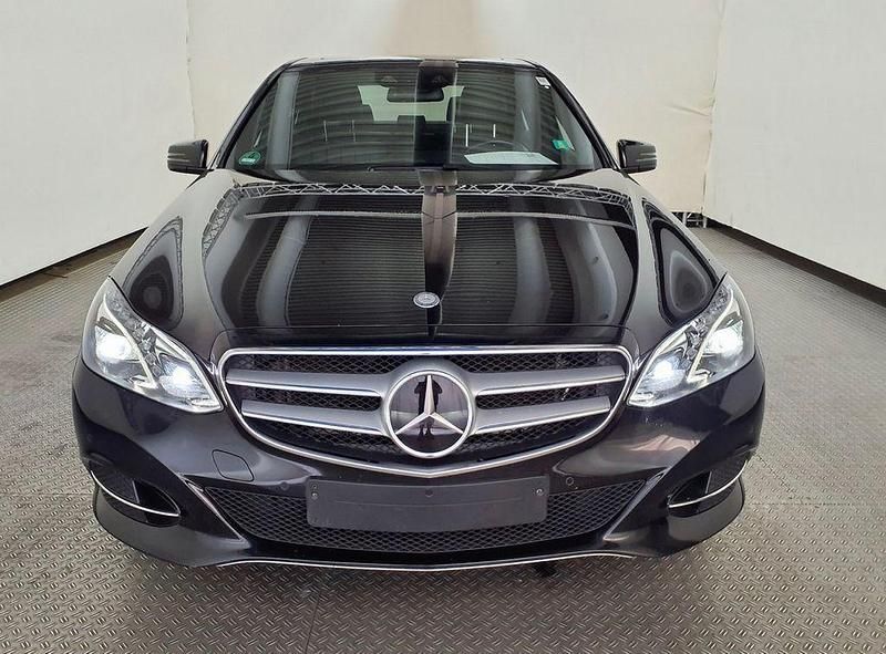 Gebraucht Mercedes E400 333 PS (244 kW) 2015 Schwarz Limousine