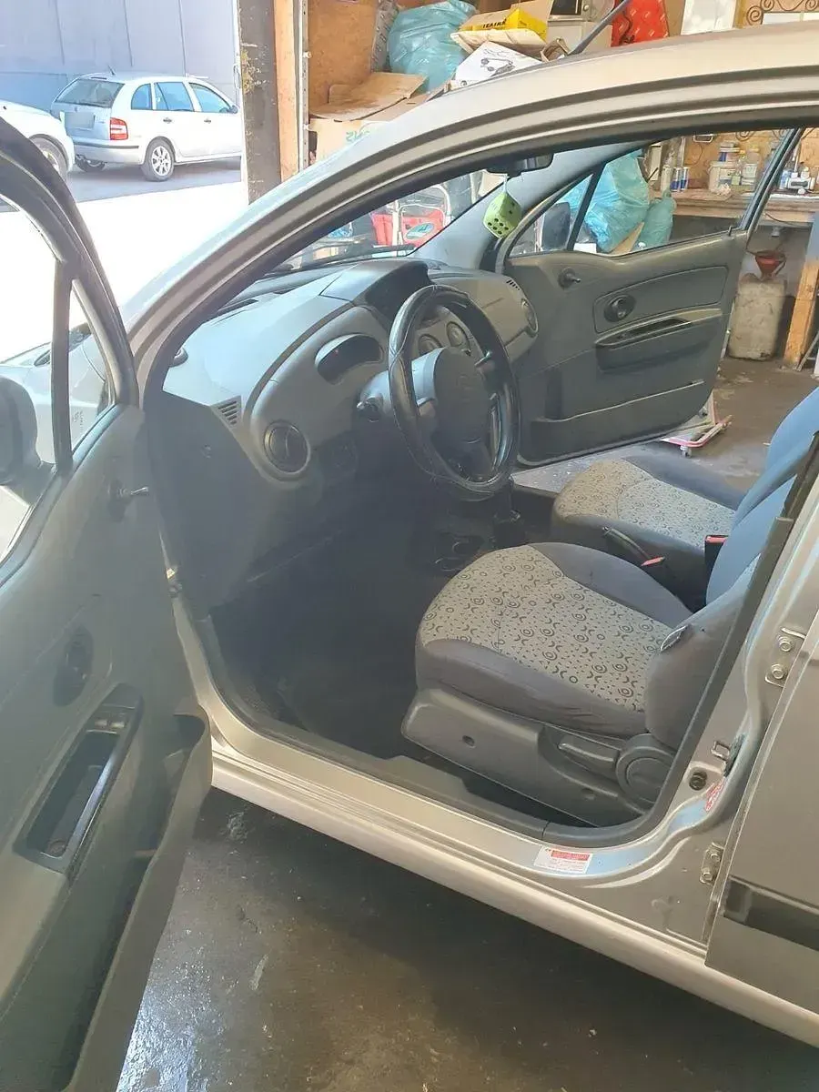 Gebraucht Chevrolet Matiz 52 PS (38 kW) 2009 Silber Kleinwagen
