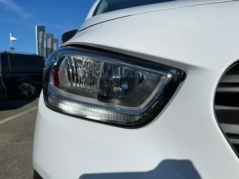 Gebraucht Mercedes eCitan 89 kW (122 PS) 2025 Arktikweiß Kombi