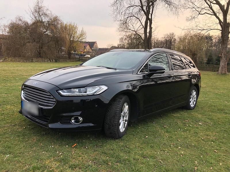 Gebraucht Ford Mondeo 180 PS (132 kW) 2017 Schwarz Limousine