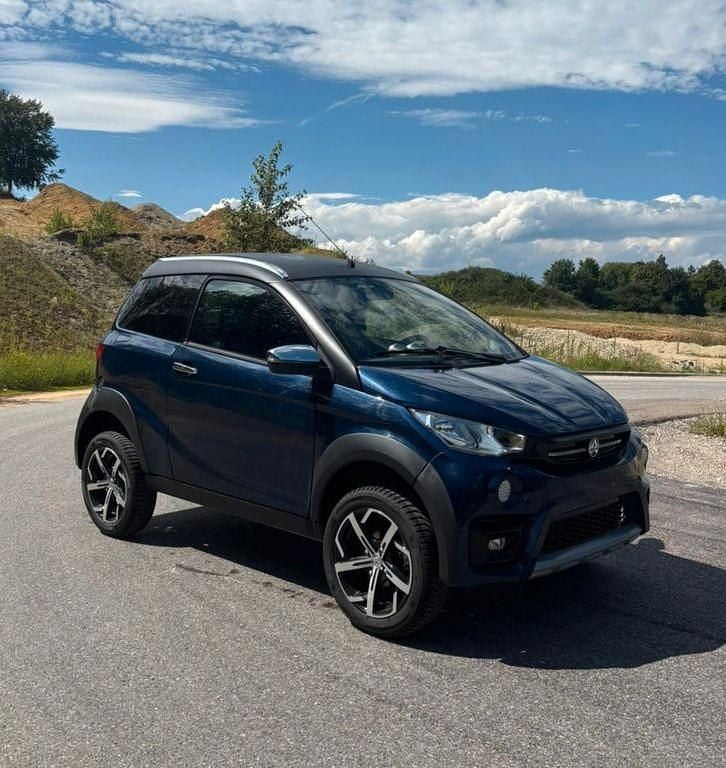 Blau Gebraucht 2023 Aixam Crossover Premium Kleinwagen | 13.500 € (Fairer Preis) - Bild 1/4