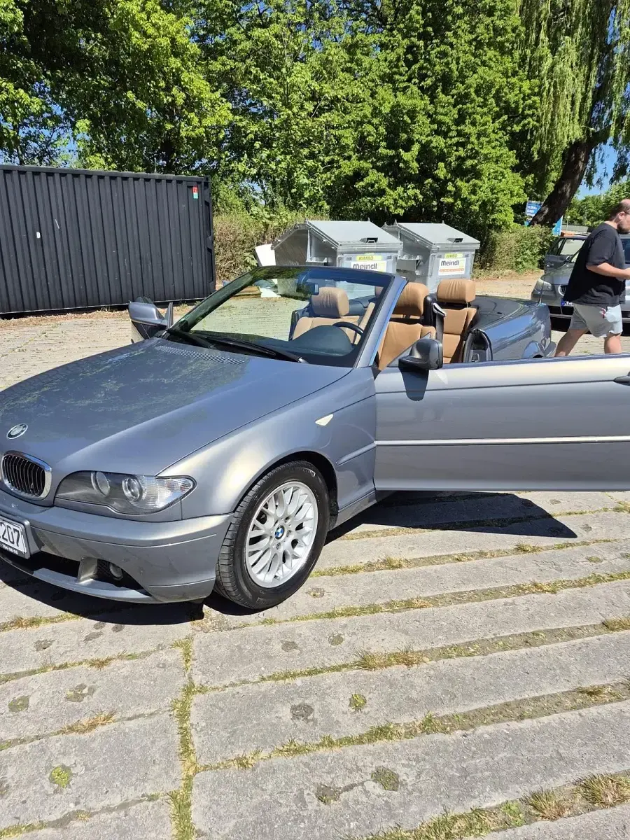 Gebraucht BMW 320 Cabriolet 170 PS (125 kW) 2004 Andere farben Cabrio