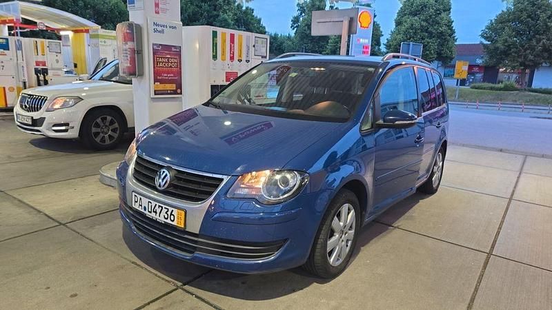 Blau Gebraucht 2009 VW Touran Freestyle Van / Kleinbus | 4.400 € (Guter Preis) - Bild 1/4