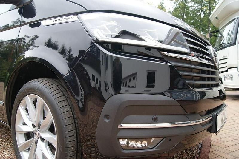 Gebraucht VW T6.1 Generation Six 204 PS (150 kW) 2022 Schwarz Van