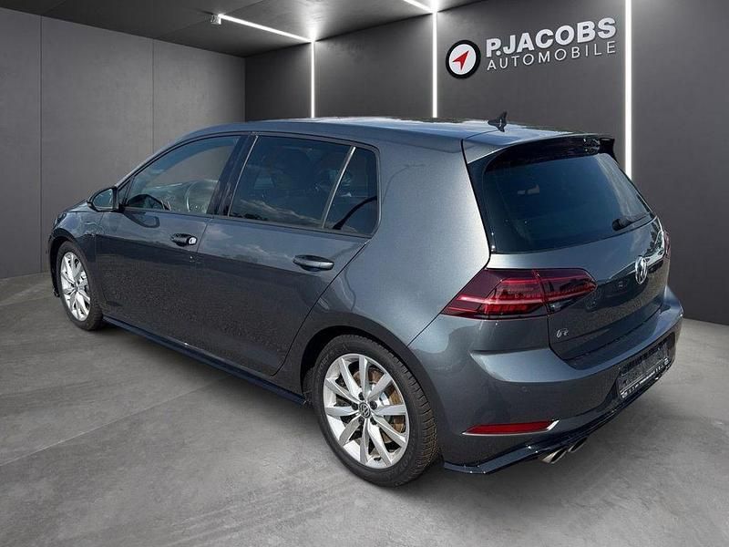 Gebraucht VW Golf VII R 310 PS (228 kW) 2018 Grau Limousine