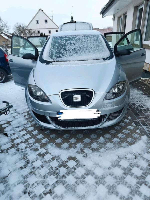 Silber Gebraucht 2005 Seat Altea Kleinwagen | 3.500 € (Teuer) - Bild 1/4
