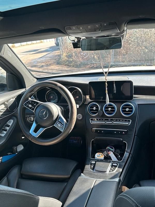 Gebraucht Mercedes GLC300 2021 Weiß SUV