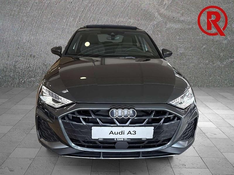 Gebraucht Audi A3 S-Line 150 PS (110 kW) 2025 Daytonagrau perleffekt Limousine
