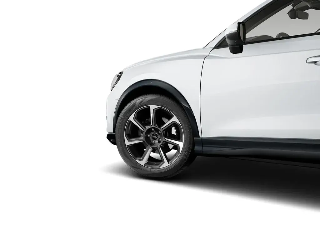 Gebraucht Audi Q3 Comfort 150 PS (110 kW) 2025 Gletscherweiß metallic SUV