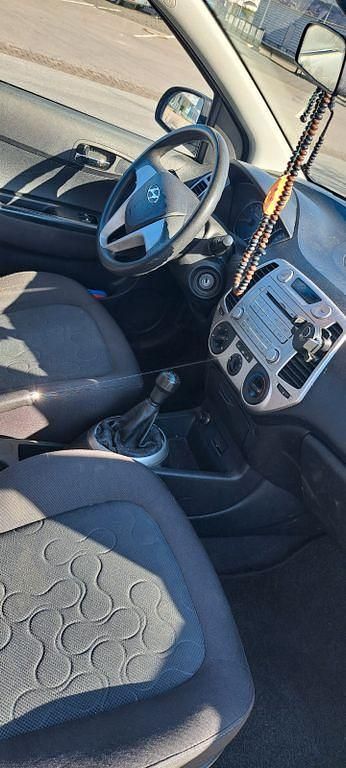 Gebraucht Hyundai i20 Edition 78 PS (57 kW) 2010 Schwarz Kleinwagen