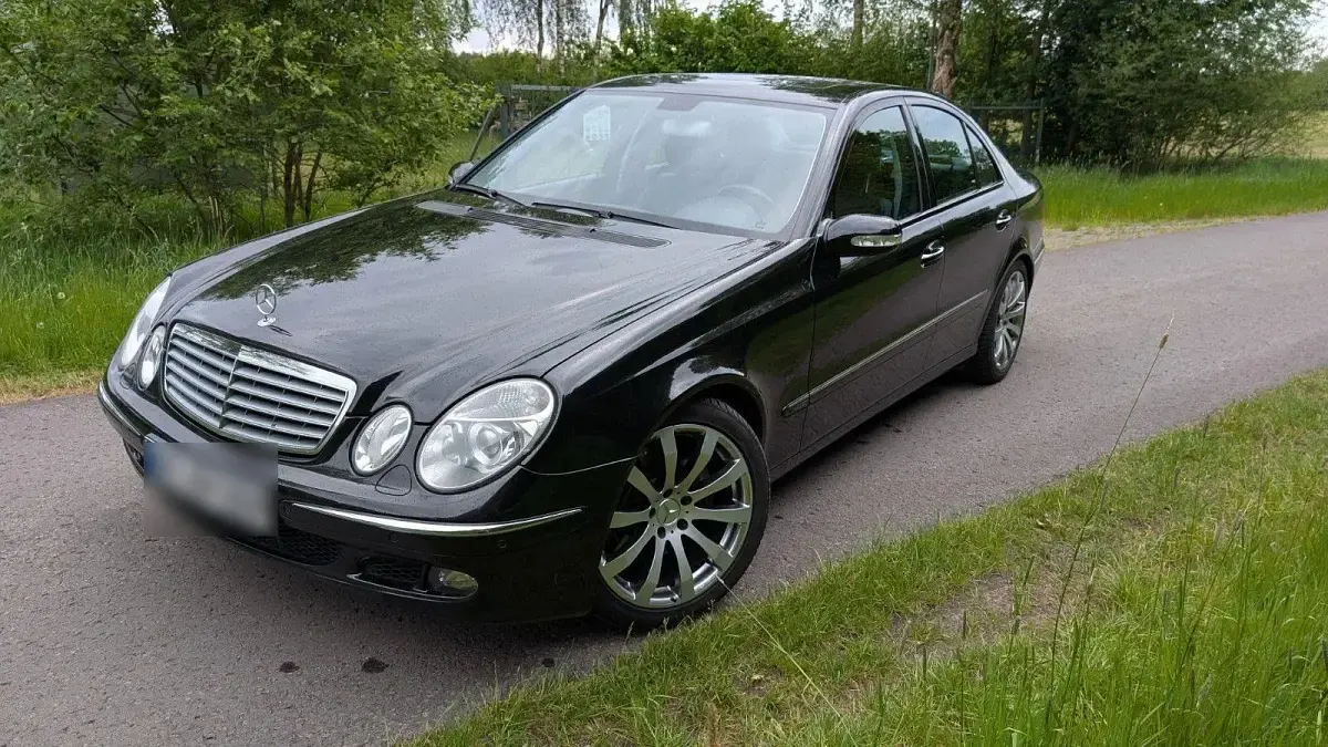Gebraucht Mercedes E350 Elegance 272 PS (200 kW) 2006 Schwarz Limousine