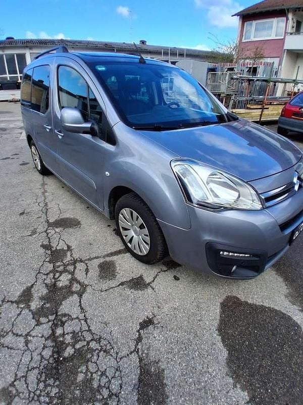 Gebraucht Citroën Berlingo Shine 120 PS (88 kW) 2017 Lack grau artense/ Van / Kleinbus