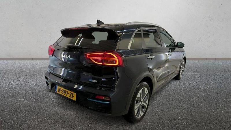 Gebraucht Kia e-Niro 150 kW (204 PS) 2022 Blau SUV