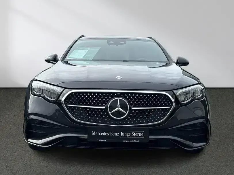 Gebraucht Mercedes E300 AMG line 313 PS (230 kW) 2025 Lack graphitgrau Kombi