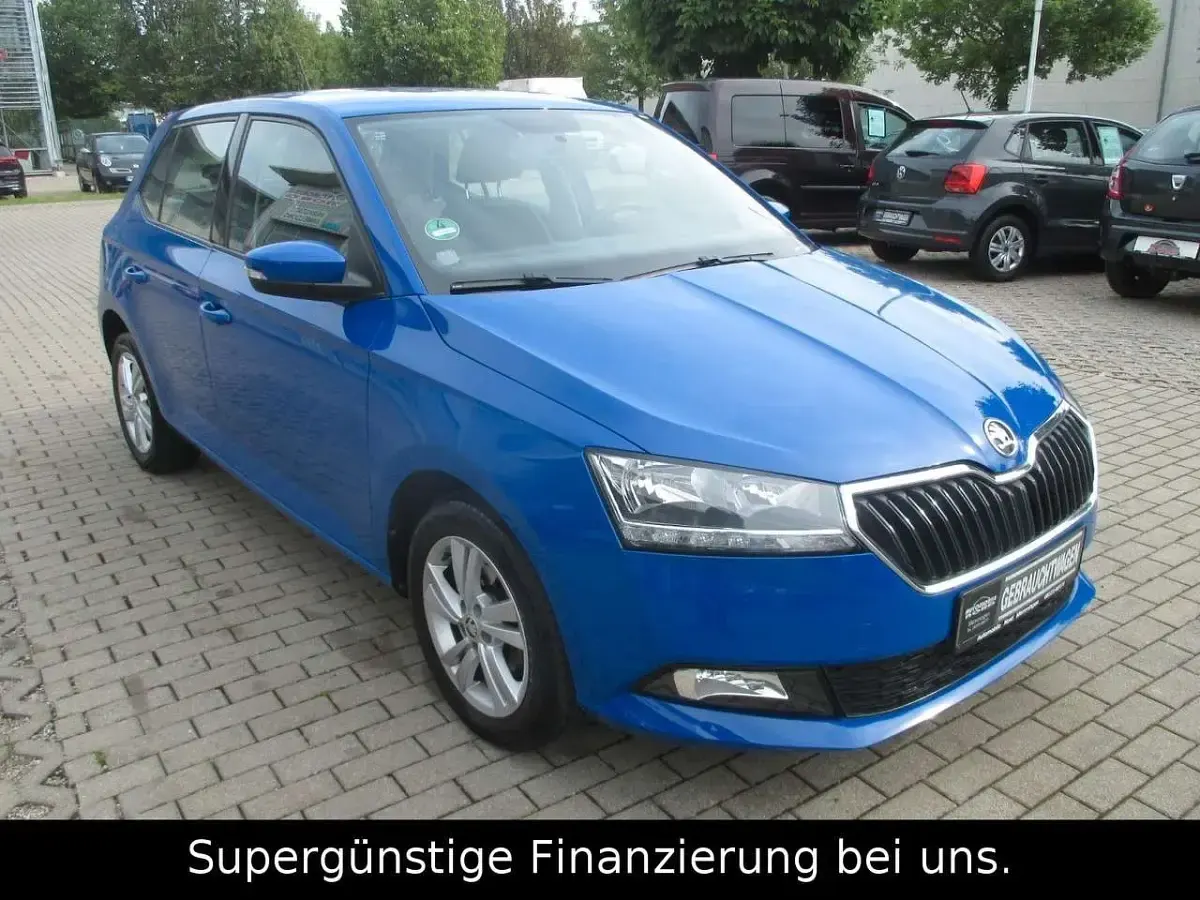 Gebraucht Skoda Fabia Ambition 95 PS (69 kW) 2019 Modra energy/energy blue Kleinwagen