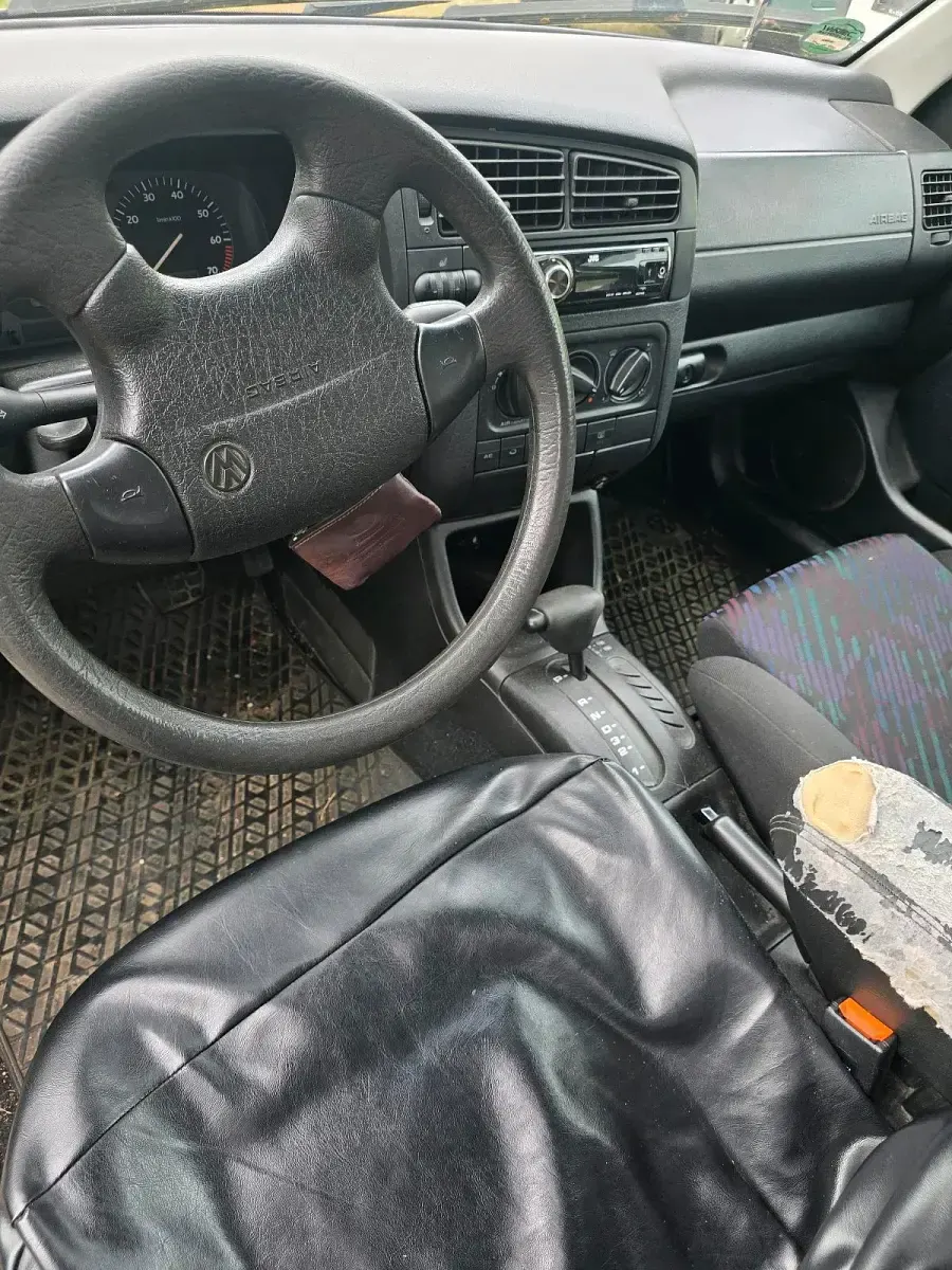 Gebraucht VW Golf III 90 PS (66 kW) 1995 Rot Kleinwagen