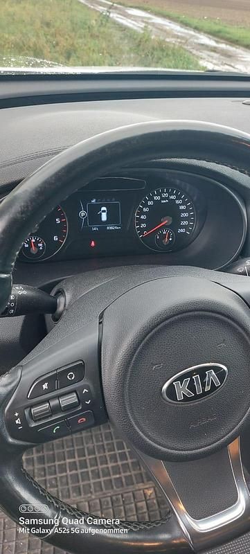 Weiß Gebraucht 2017 Kia Sorento Vision SUV | 20.100 € (Guter Preis) - Bild 1/4