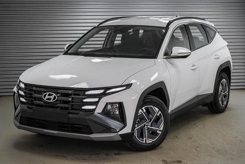 Atlas white uni () Neu 2025 Hyundai Tucson Comfort SUV | 27.139 € (Superpreis) - Bild 1/4