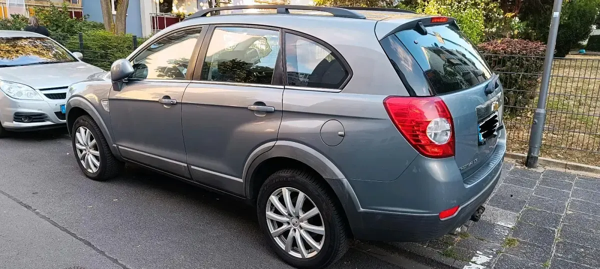 Gebraucht Chevrolet Captiva 150 PS (110 kW) 2011 Grau SUV