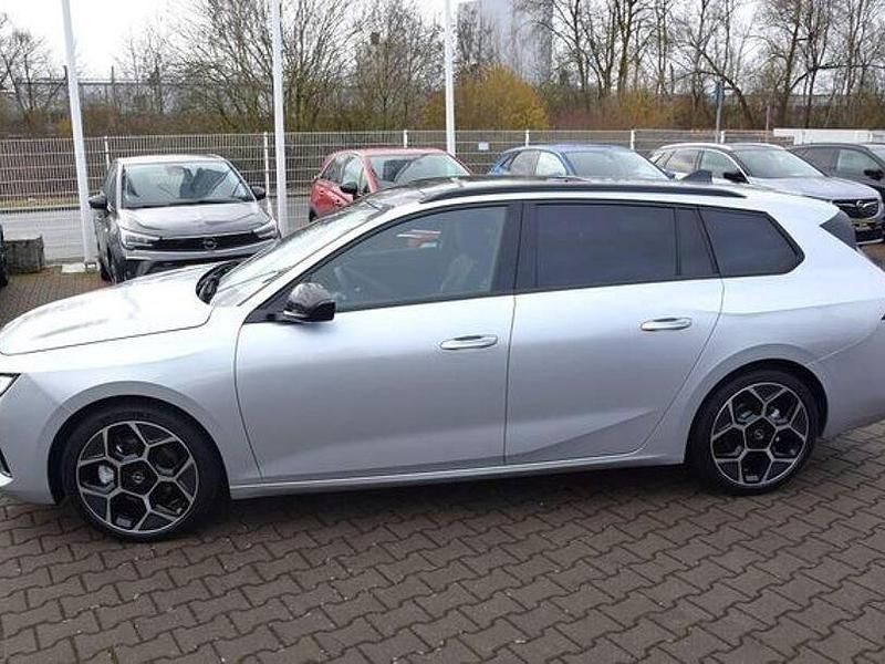 Gebraucht Opel Astra Ultimate 131 PS (96 kW) 2024 Silber Kombi