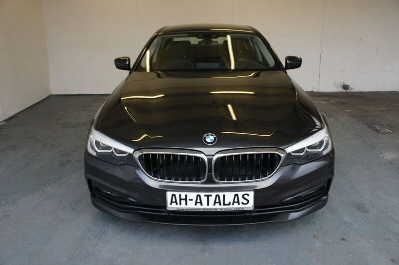 Gebraucht BMW 520 Sport Line 190 PS (139 kW) 2017 Grau Limousine