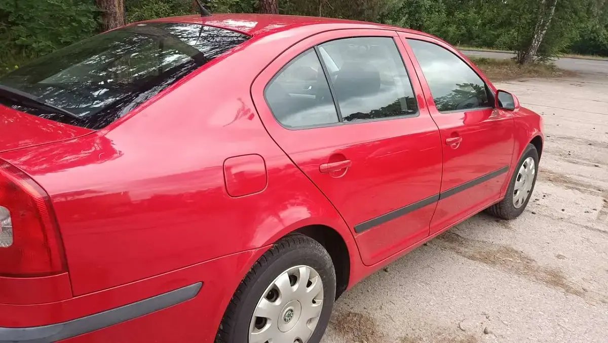 Gebraucht Skoda Octavia Ambiente 105 PS (77 kW) 2008 Corridarot Kleinwagen