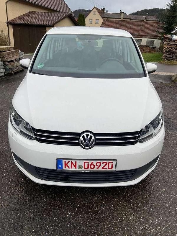 Weiß Gebraucht 2011 VW Touran Trendline Van / Kleinbus | 4.900 € (Guter Preis) - Bild 1/4